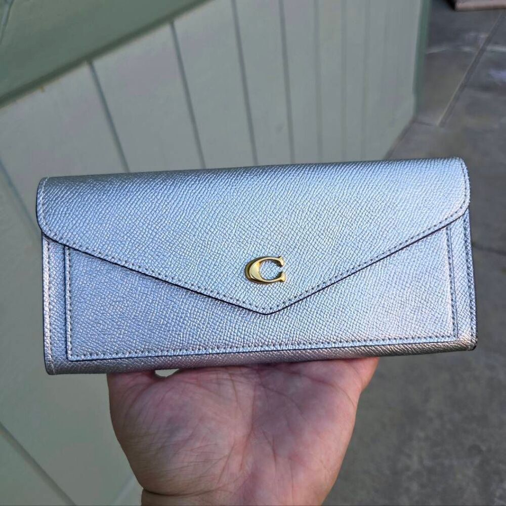 Coach Wyn Soft Leather Metallic Silver Long Envelope Wallet. C7182